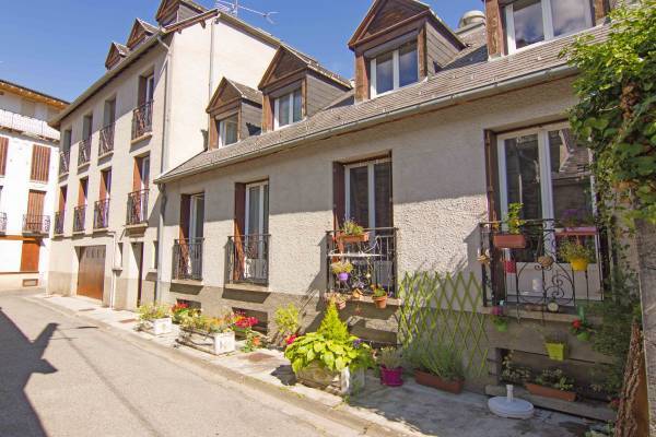 Photo T1 proche des thermes de Luchon -  wifi gratuit, hyper centre, cave - Gentia