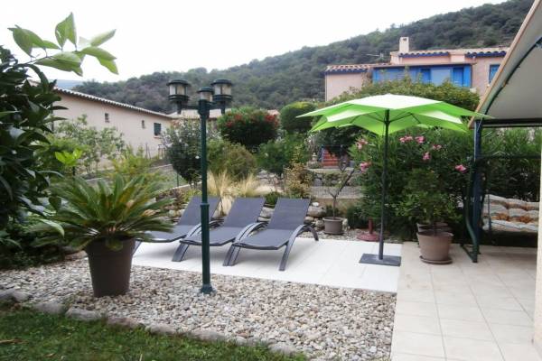 Photo F2 classé 3 *** avec grande terrasse, plancha, solarium - Amélie les Bains