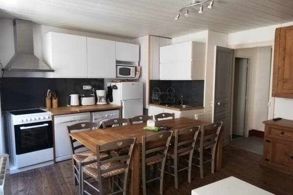 Photo T4 au pied des Thermes à Cauterets pour 8 personnes - 3 chambres - 2 sde avec wc