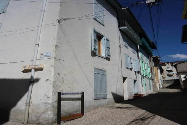 Photo T2 à AX-LES-THERMES à 50 mètres des Thermes pour les Curistes