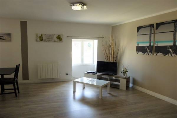 Photo Appartement avec 2 chambres à Allevard (38580) - 3* - 203