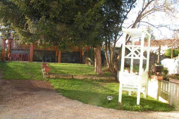 Photo Appartement au rez de chaussée avec jardin et garage pour les curistes de Jonzac