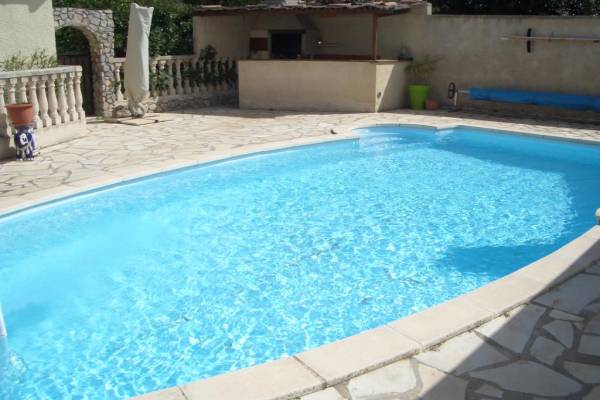 Photo Maison avec 3 chambres et piscine pour les curistes de Balaruc