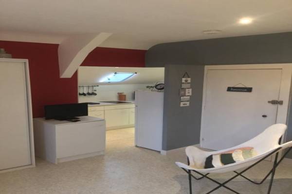 Photo Studio spacieux et apaisant à 3 km du centre thermal de Néris les Bains