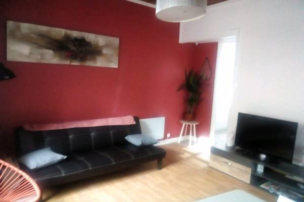 Photo T3 appartement, 150m centre/500m thermes LUXEUIL LES BAINS - Poun