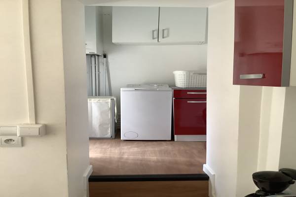 Photo F2 meublé RDC rue calme vichy