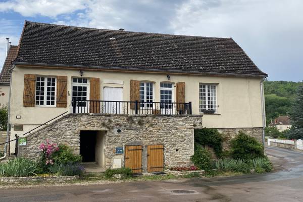 Photo Grand gite avec 2 chambres à 5 km de la cure de Santenay Photo Grand gite avec 2 chambres à 5 km de la cure de Santenay