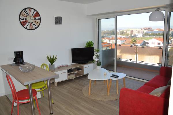 Photo T2 Cosy et entièrement neuf proche des thermes de Dax avec balcon et Parking, au 3ème étage avec ...