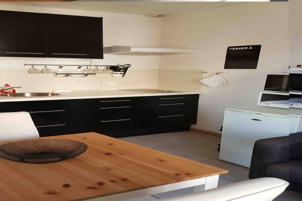 Photo Studio 2 pers. 27m² avec terrasse à Gréoux les Bains   