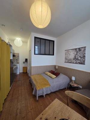 Photo Très joli Studio ** en Rez-de-chaussée, très proche Thermes de Rochefort et centre-ville 