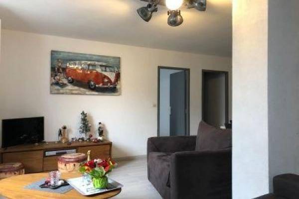 Photo BEL APPARTEMENT 3⭐️ avec  2 CHAMBRES EN RDC AU PIED DES THERMES DE ROCHEFORT - 11 -