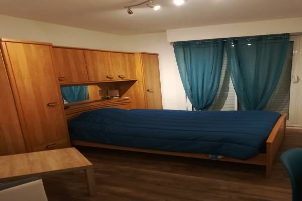 STUDIO POUR 1 A 2 PERSONNES, AU 3EME AVEC ASCENSEUR A 30 M DES THERMES DE DAX