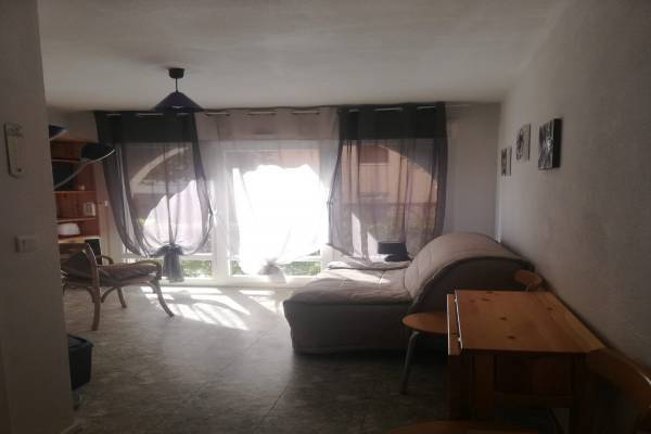 Photo STUDIO EN REZ DE CHAUSSEE LAMALOU LES BAINS