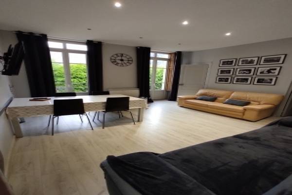 Photo Appartement T2 avec chambre séparée + cabine au centre de Luchon proche des thermes