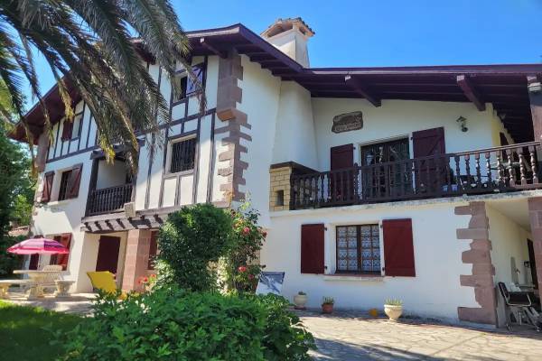 Photo Appartement avec 3 chambres dans une maison basque à 4 km des thermes de Cambo-les-Bains