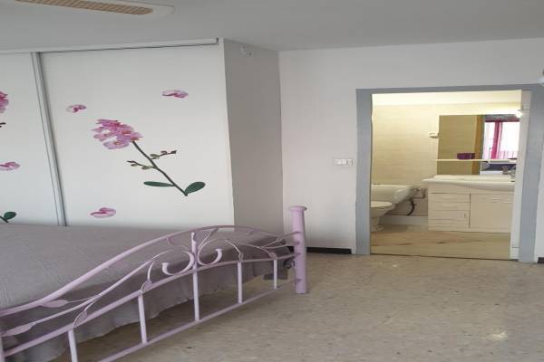 Photo Location studio pour curiste à Balaruc-les-Bains à 50 mètres des thermes
