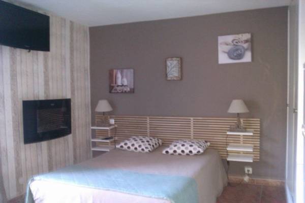 Photo STUDIO 3⭐️ TOUT CONFORT CLIMATISE - PARKING SOUS TERRAIN - BALCON - AMELIE LES BAINS