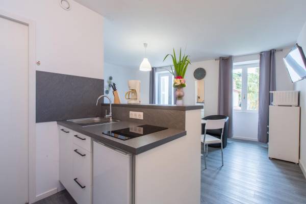 AU SEIN DE LA RÉSIDENCE THERMALE DE DAX STUDIO AU 2E ÉTAGE