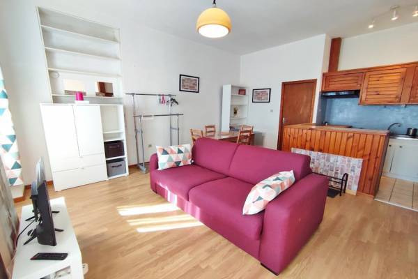 Photo Studio avec coin nuit (lit 160) et balcon pour les curistes de Luchon