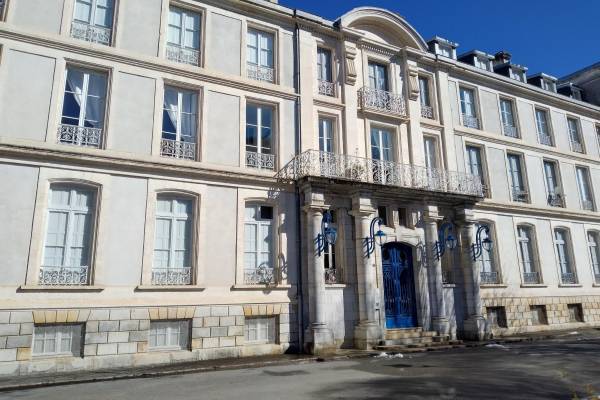 Photo Studio dans résidence de caractère proche des thermes de Capvern 