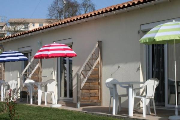 Photo Studio en rez-de-jardin à Jonzac avec terrasse et parking -N°4-