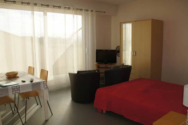 Photo Studio sur le port de Rochefort avec terrasse de 30m2 Expo Sud - A31 