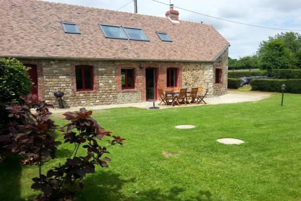 Photo Jolie maison avec jardin et 3 chambres à 5 km des thermes de Bagnoles de l'Orne