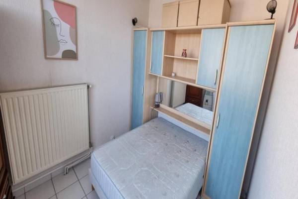 Photo Appartement avec une chambre séparée à 400 mètres des thermes de Balaruc