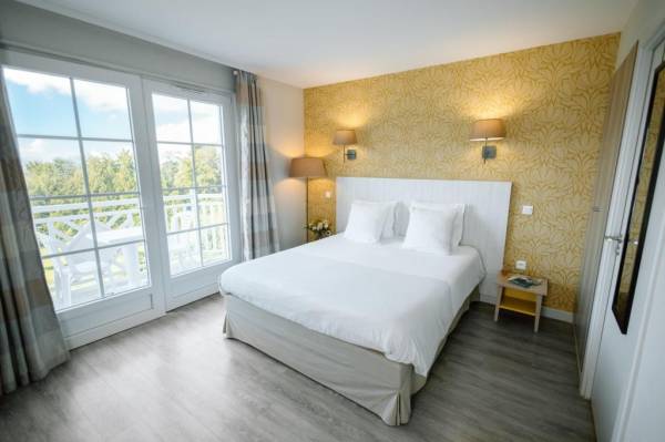 Photo Studio proche des thermes de Bagnoles-de-l'Orne avec lit double en 160 - Boul