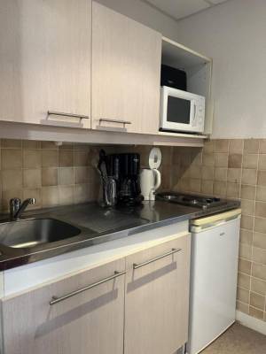 Photo Intégré aux thermes de Bagnoles-de-l'Orne - Studio lits jumeaux – 25 m² – Vue sur les ...