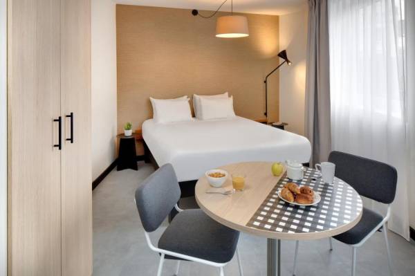 Photo Studio avec accès direct aux thermes Callou – Vichy - possibilité de parking