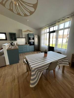 Photo Maison 2 chambres de 64 m² rénovée avec terrasse et jardin à 1 km des thermes de Jonzac