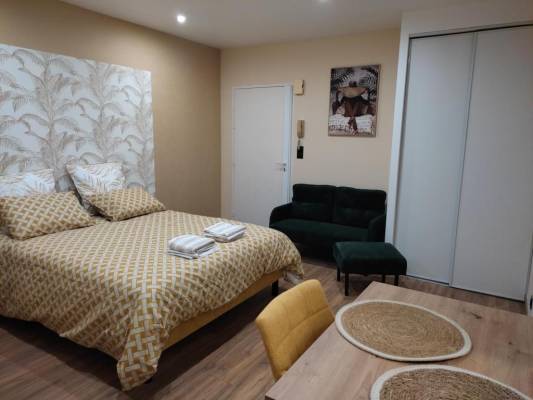 Photo Charmant studio entièrement rénové à 700 mètres des Thermes de Vittel pour 2 personnes