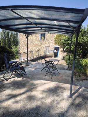 Photo 3 pièces à Lamalou les Bains en rez-de-chaussée avec une grande terrasse