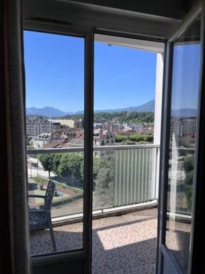Photo Appartement T2 lumineux avec terrasse à Aix les Bains