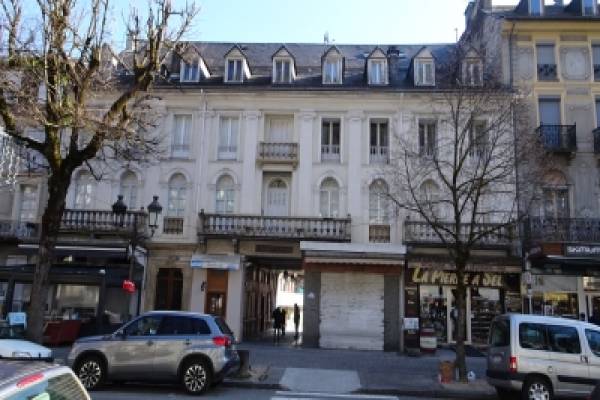 Photo Bagnères de Luchon plein centre, T4 meublé de 72m2 6 places à 350 m des Thermes