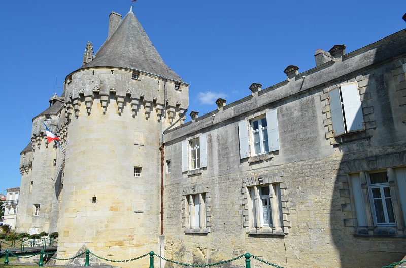 Le chateau de Jonzac